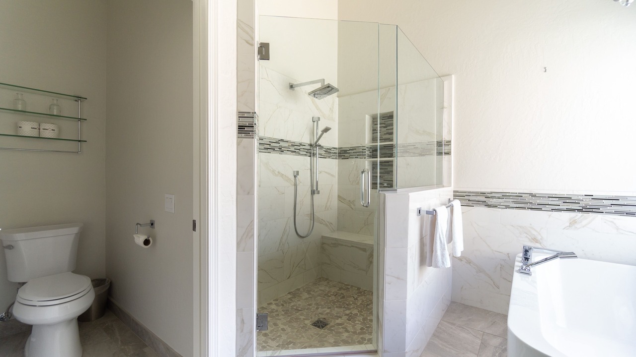 Photo of Bathroom in Arabian Crest