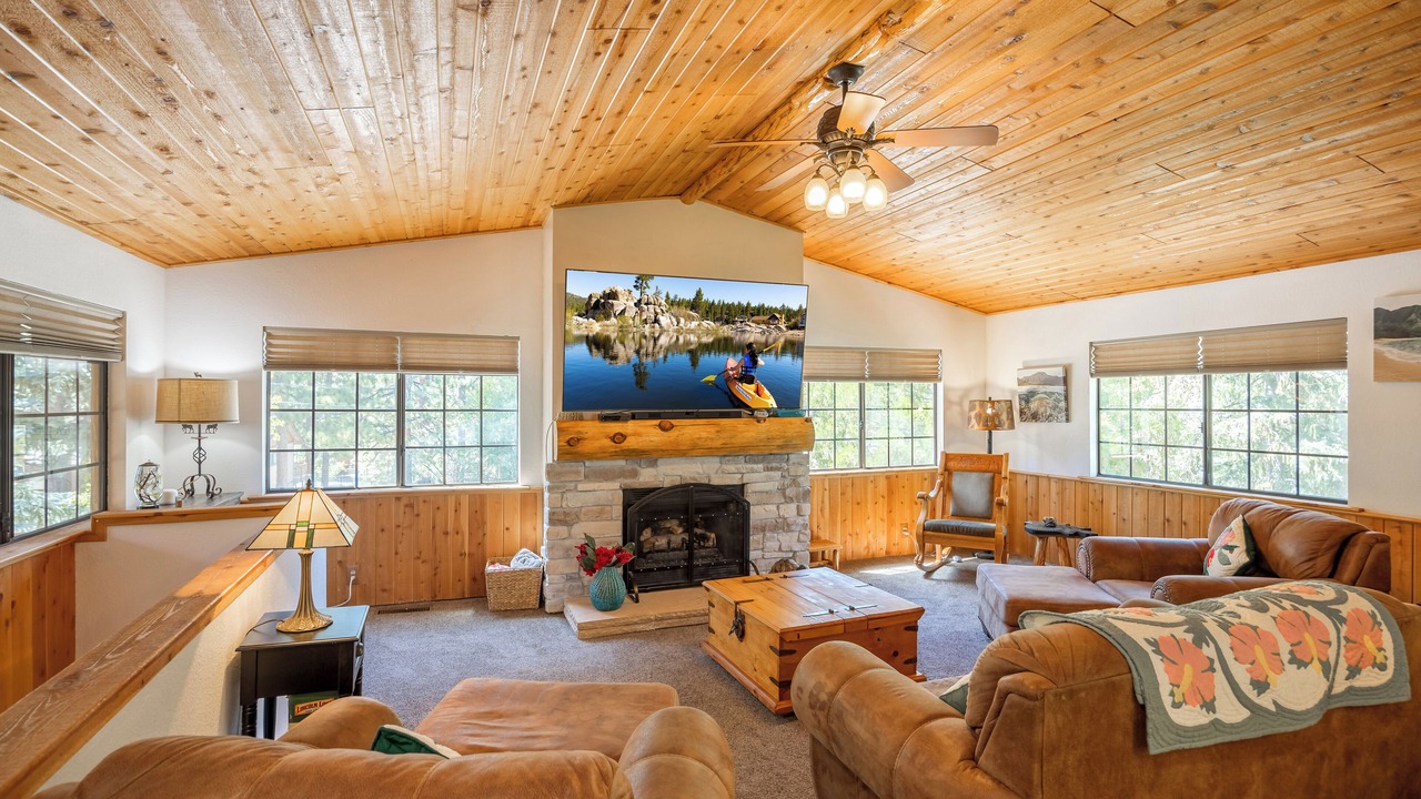Photo of Livingroom in Fox Farm
