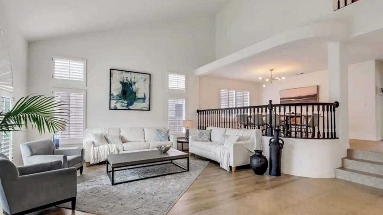 Photo of Livingroom in Green Valley