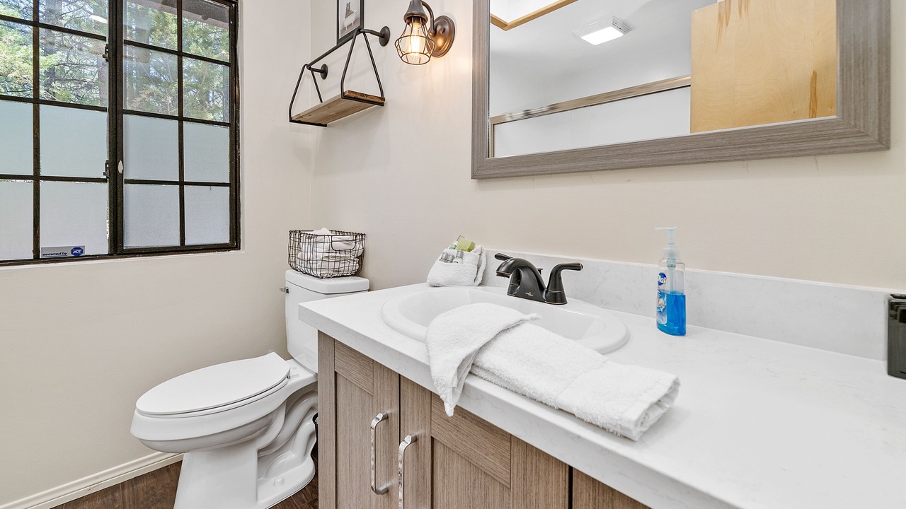 Photo of Bathroom in Fox Farm