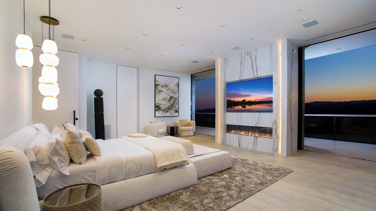 Photo of Bedroom in Beverly Hills