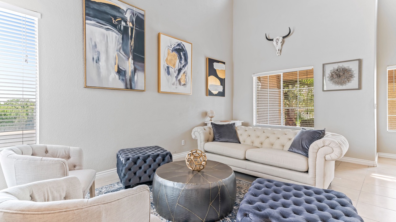 Photo of Livingroom in Green Valley North