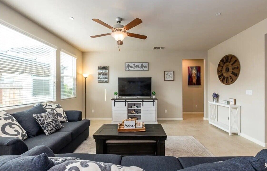 Photo of Livingroom in Raisin