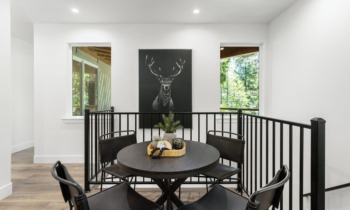 Photo of Bedroom in Lake Arrowhead