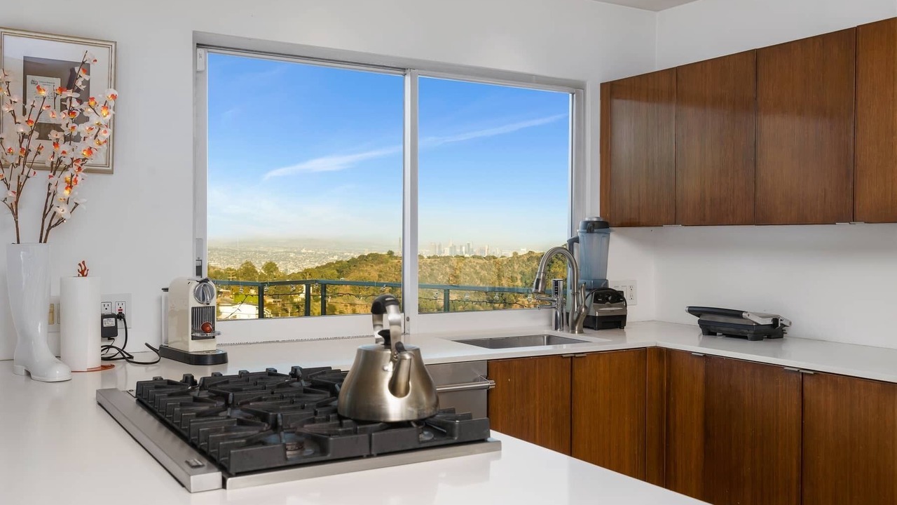 Photo of Kitchen in Hollywood Hills West