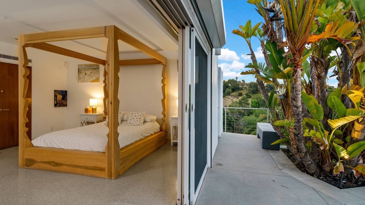 Photo of Bedroom in Hollywood Hills West