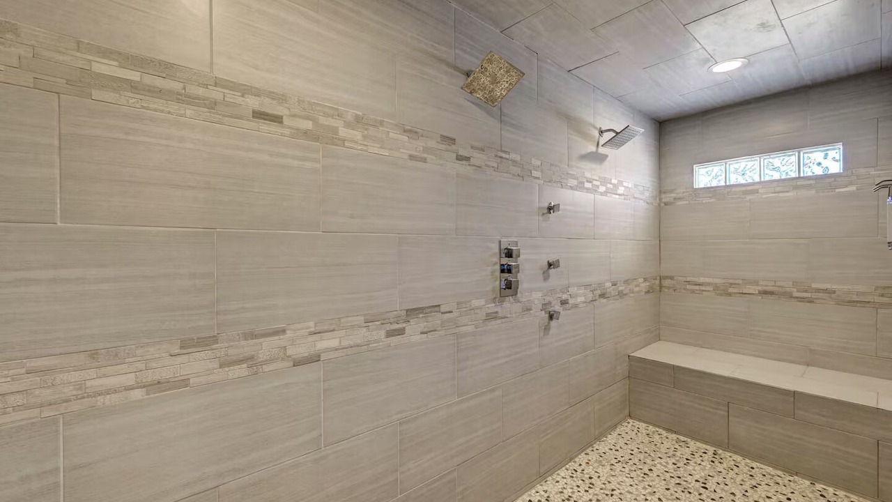Photo of Bathroom in Enterprise