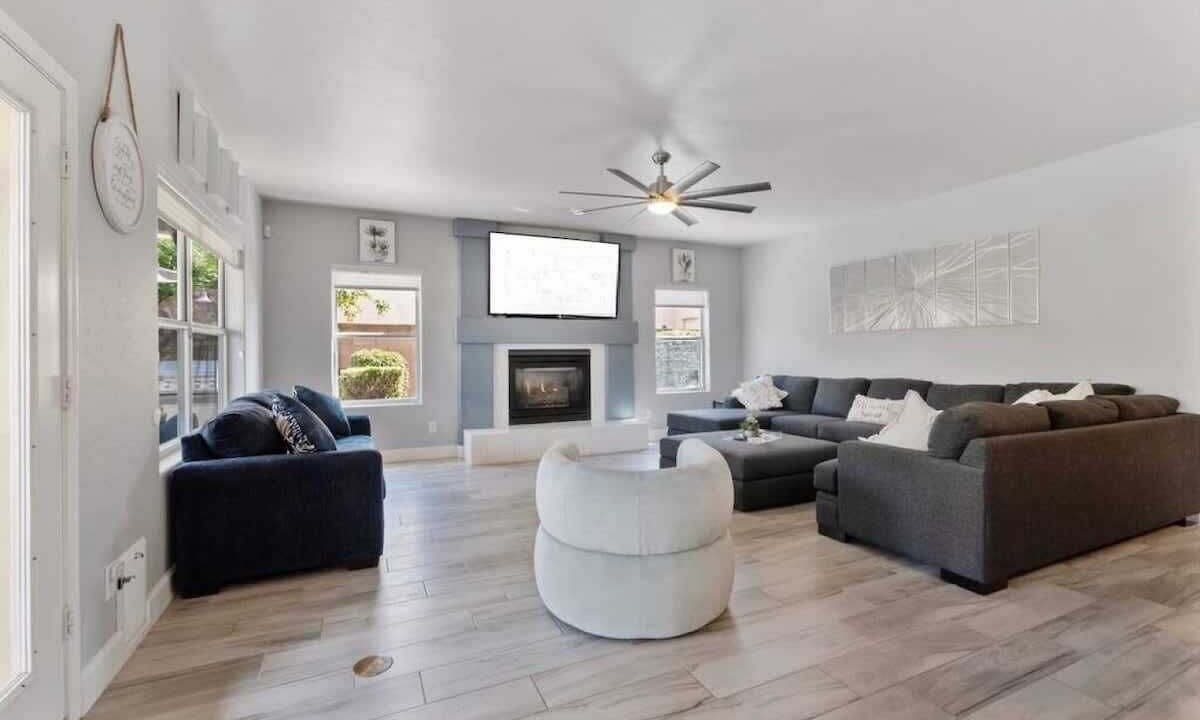 Photo of Livingroom in Arabian Crest