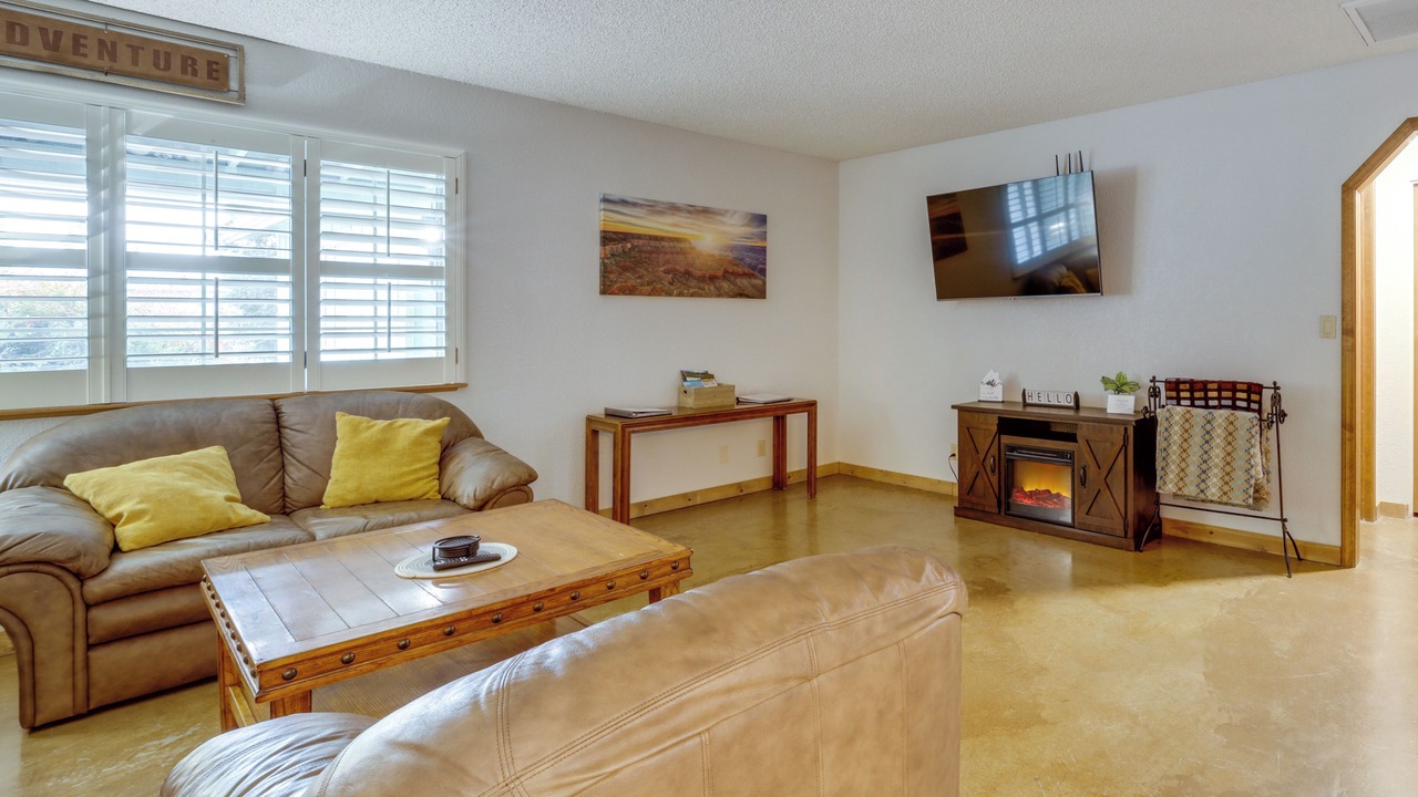 Photo of Livingroom in Camp Verde
