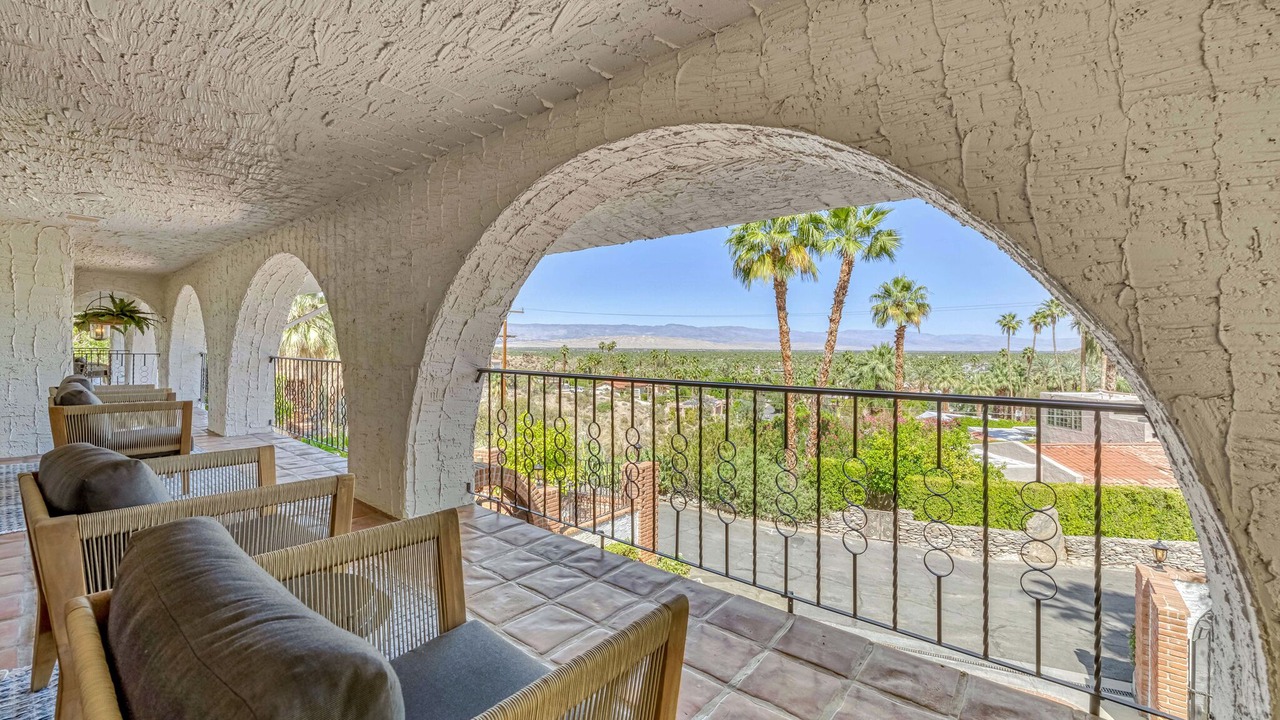 Photo of Patio Balcony in The Mesa