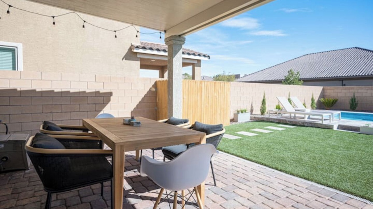 Photo of Outdoor in Spring Valley