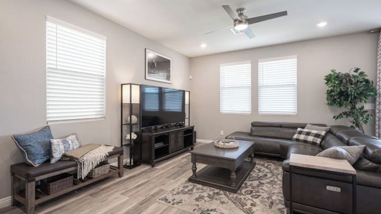 Photo of Livingroom in Spring Valley