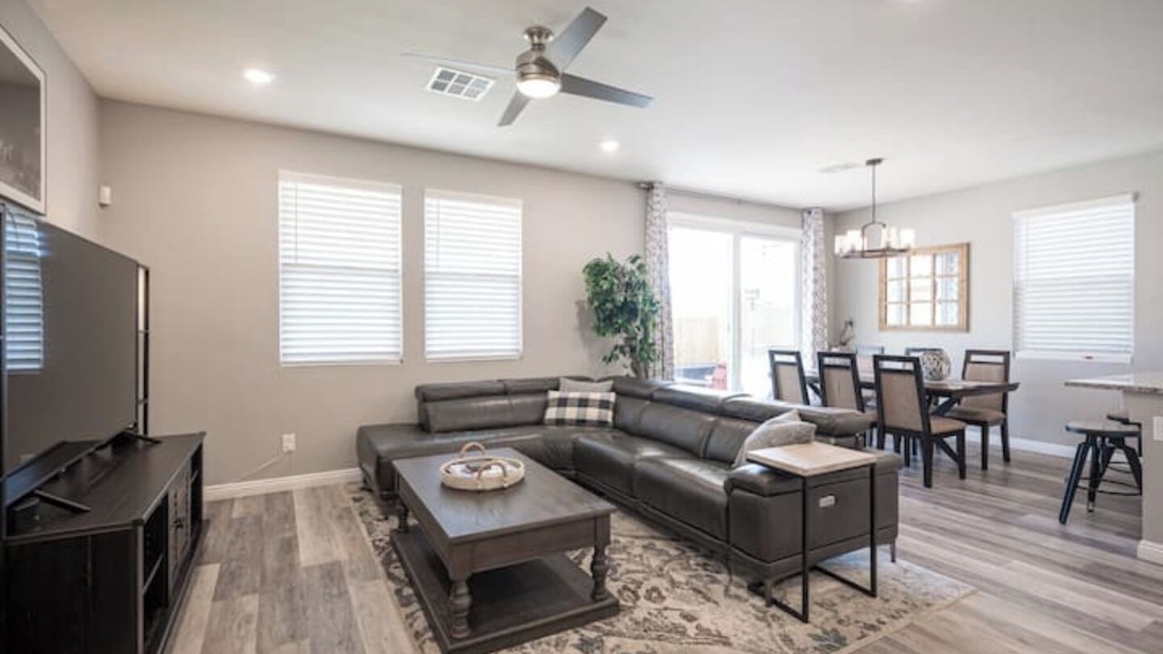 Photo of Livingroom in Spring Valley