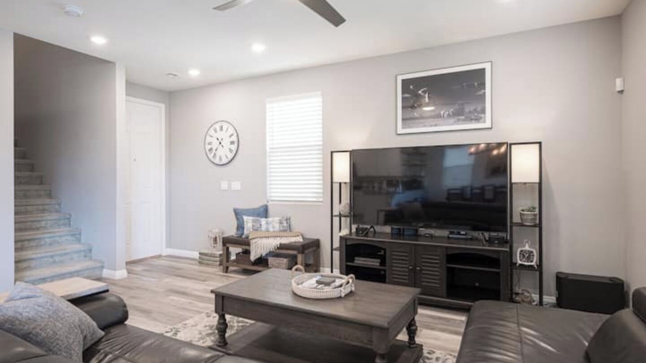 Photo of Livingroom in Spring Valley