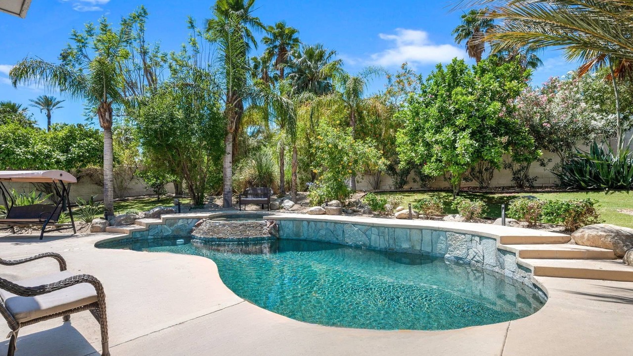 Photo of Outdoor in Magnesia Falls Cove