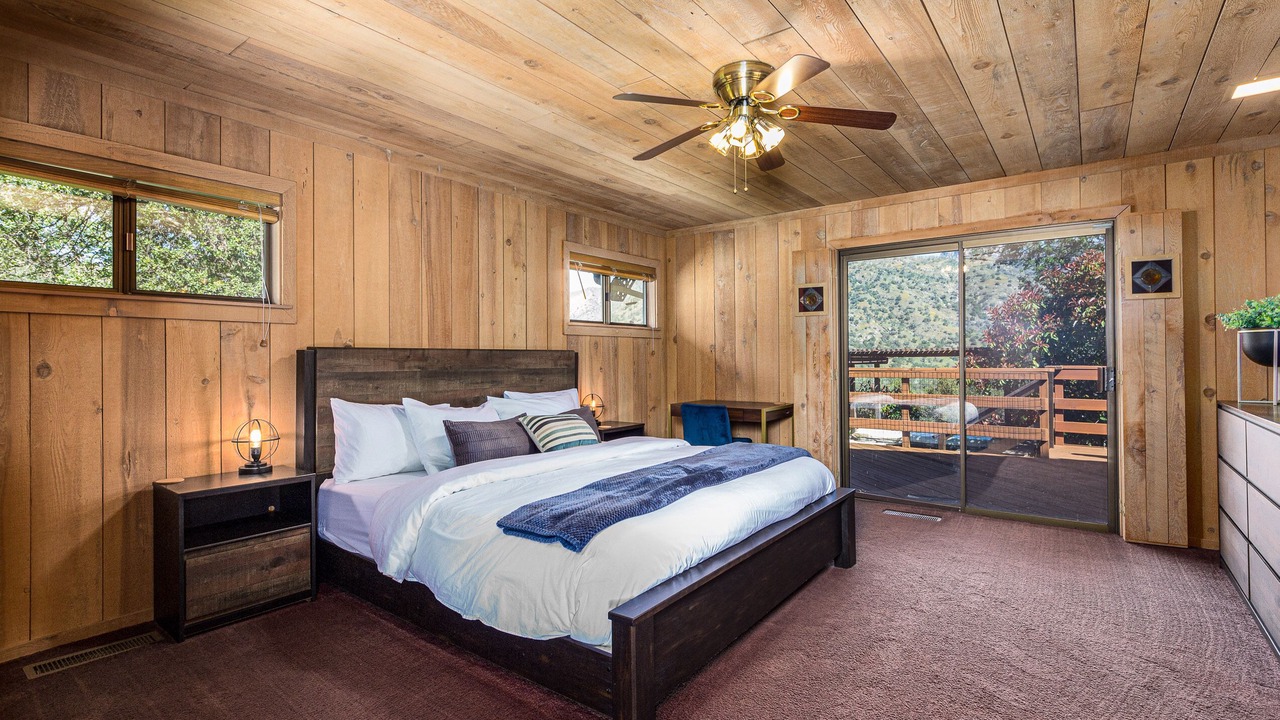 Photo of Bedroom in Three Rivers