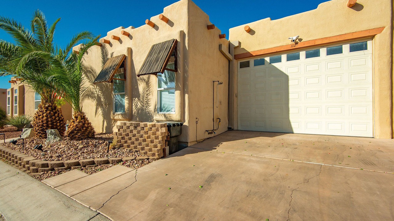 Photo of Outdoor in Needles