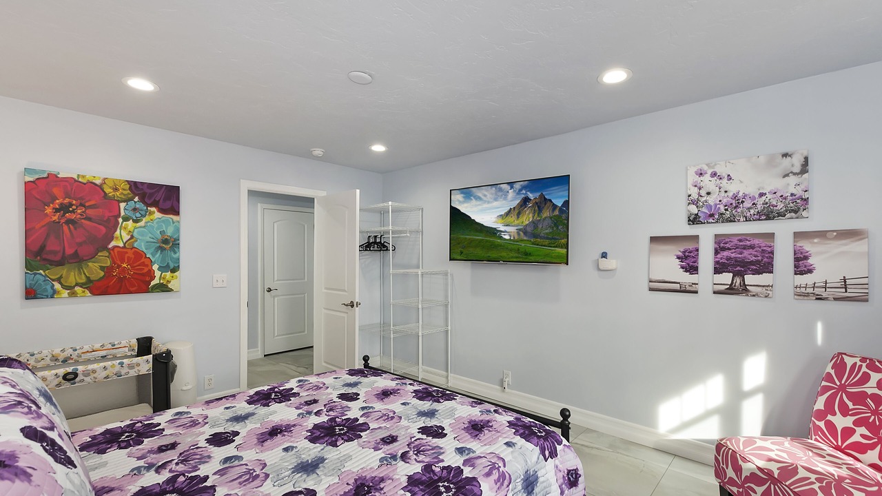 Photo of Bedroom in Lake Arrowhead