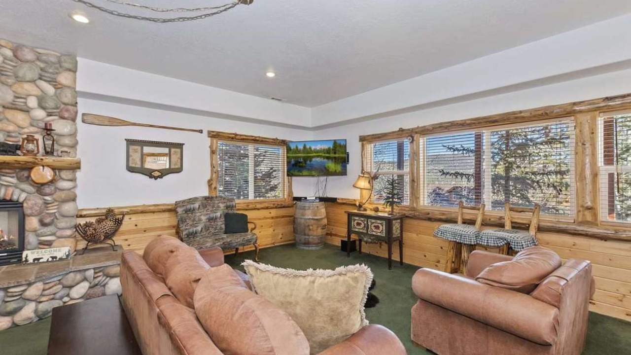 Photo of Others in Castle Glen Estates