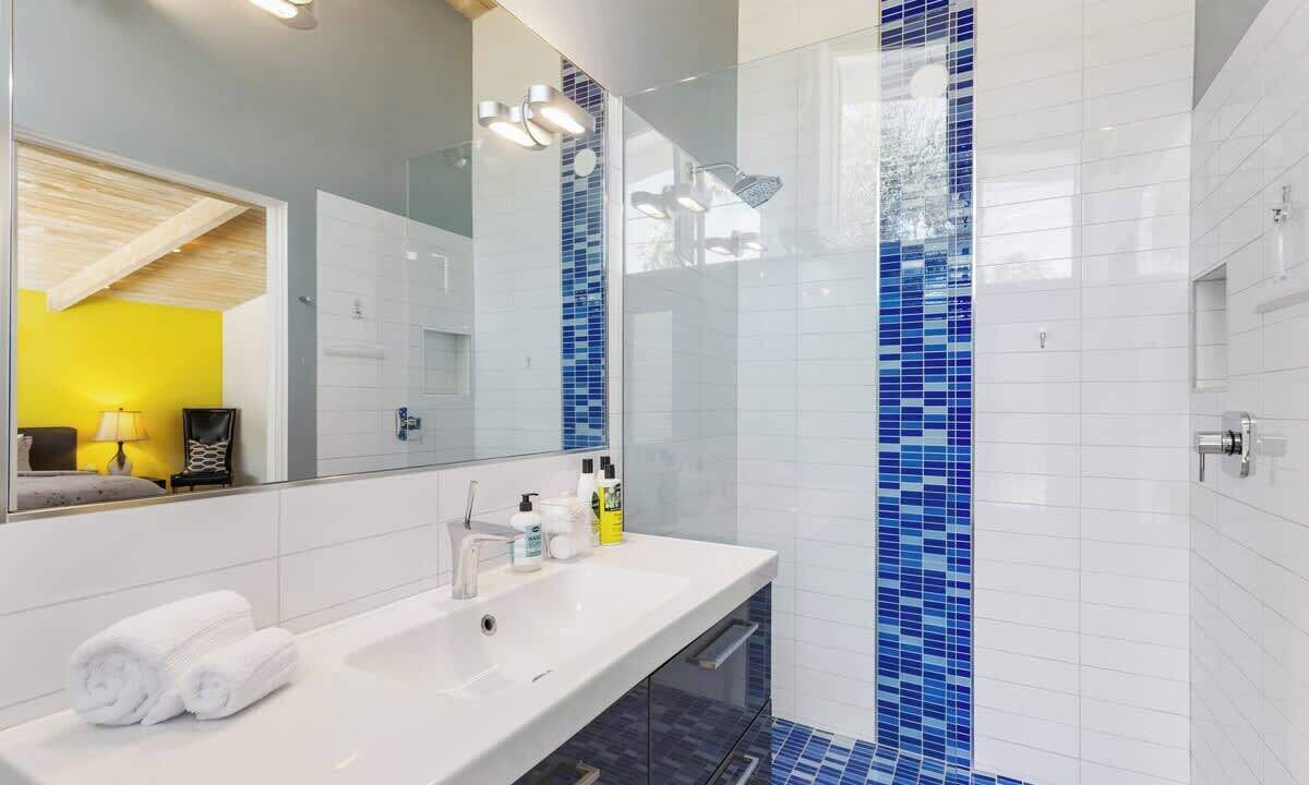 Photo of Bathroom in Twin Palms