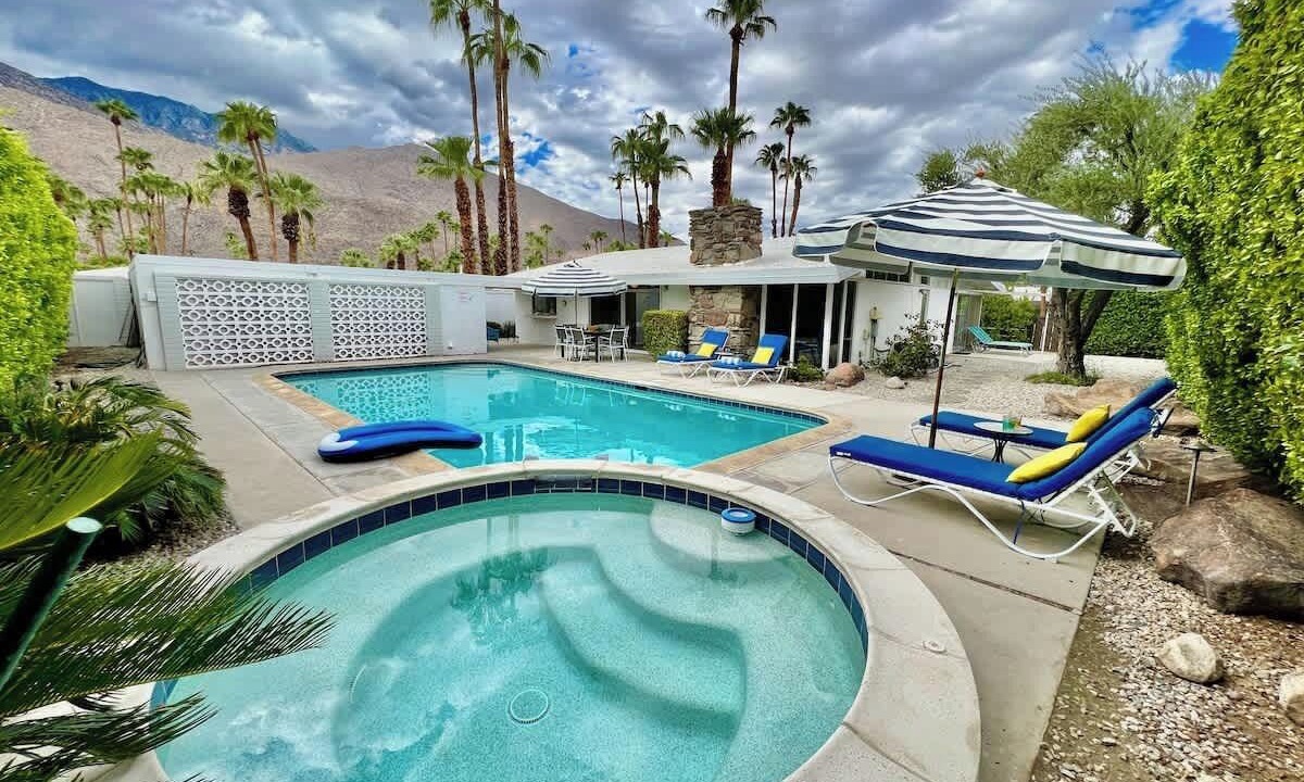 Photo of Outdoor in Twin Palms