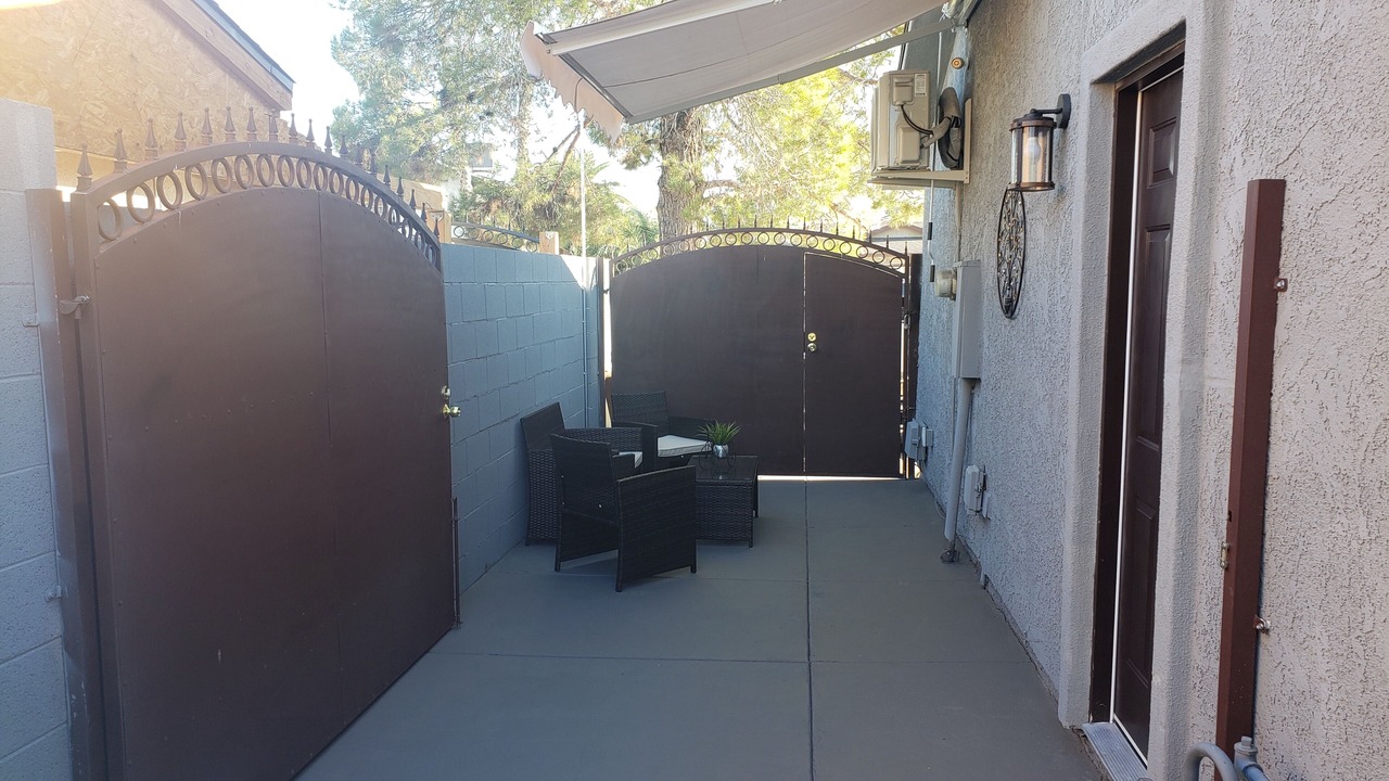 Photo of Patio Balcony in Sunrise Manor