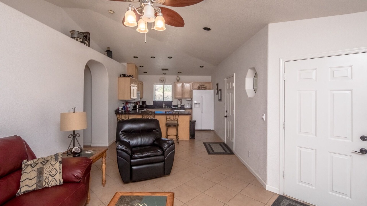 Photo of Livingroom in Mohave Valley