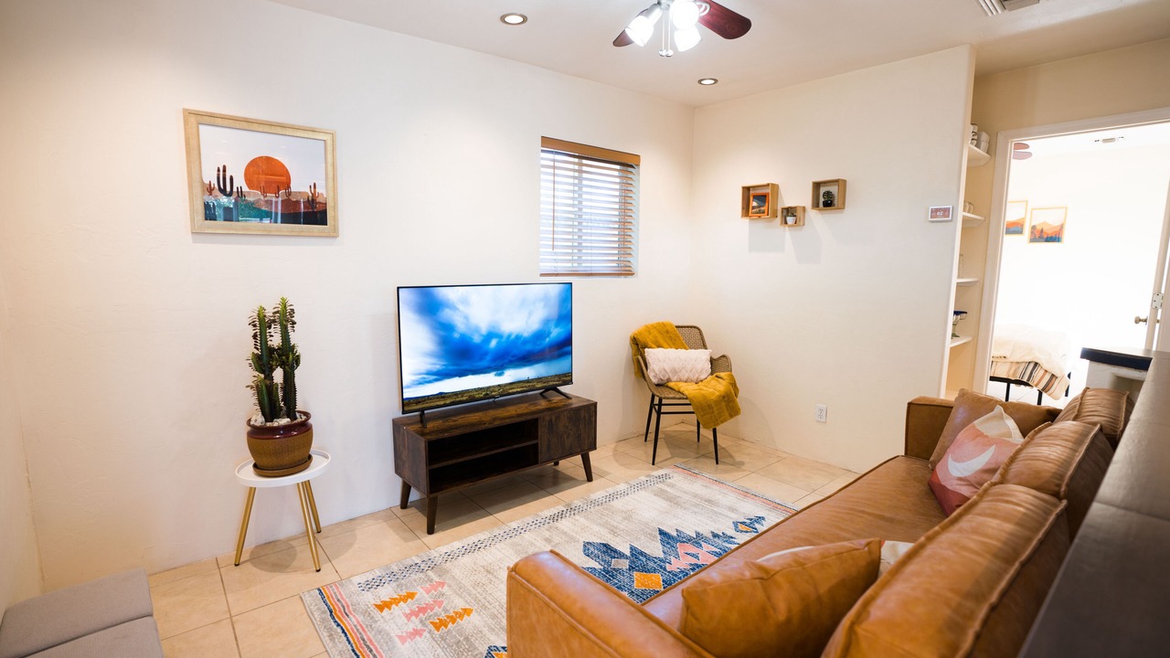 Photo of Livingroom in Sam Hughes