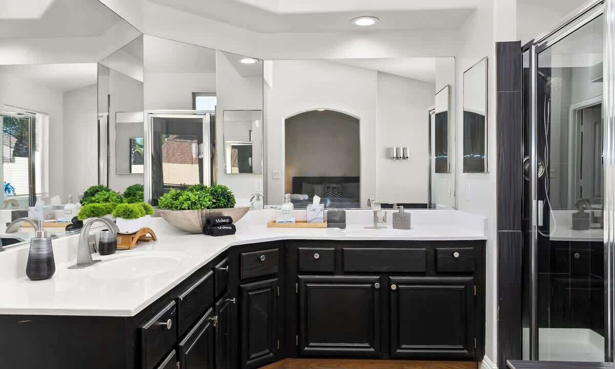 Photo of Bathroom in Highland Hills