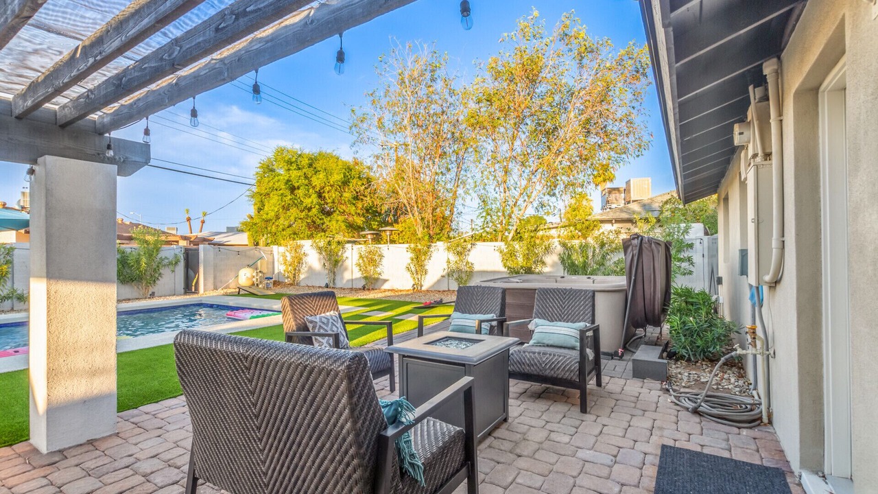 Photo of Patio Balcony in Cox Heights