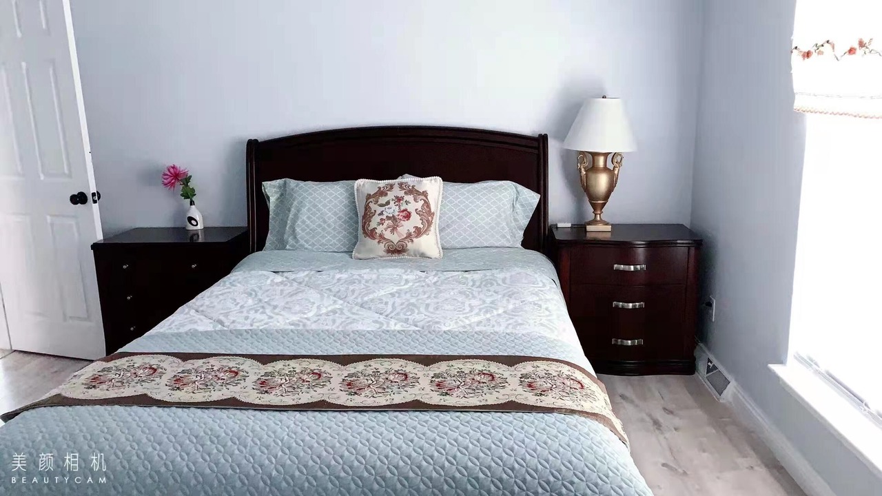 Photo of Bedroom in Crystal