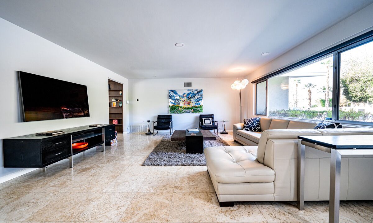 Photo of Livingroom in Warm Sands