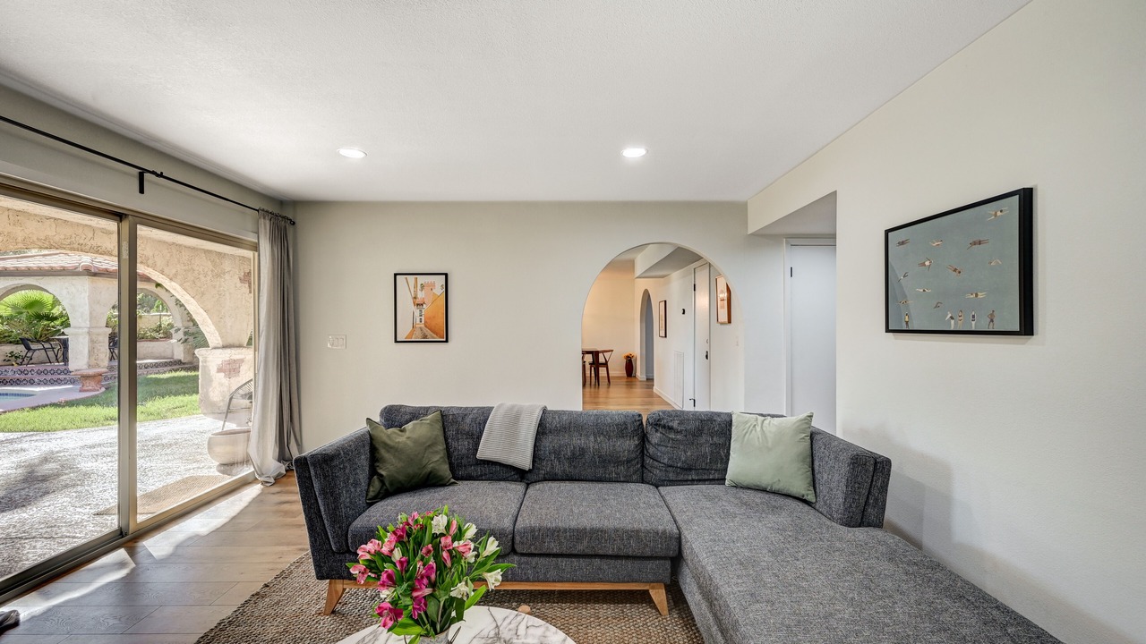 Photo of Livingroom in Paradise