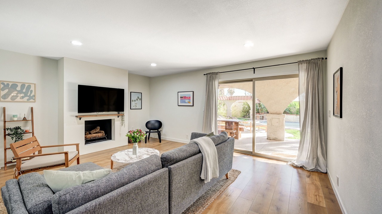 Photo of Livingroom in Paradise