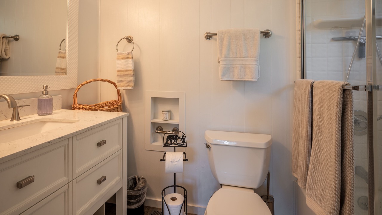 Photo of Bathroom in Glencoe