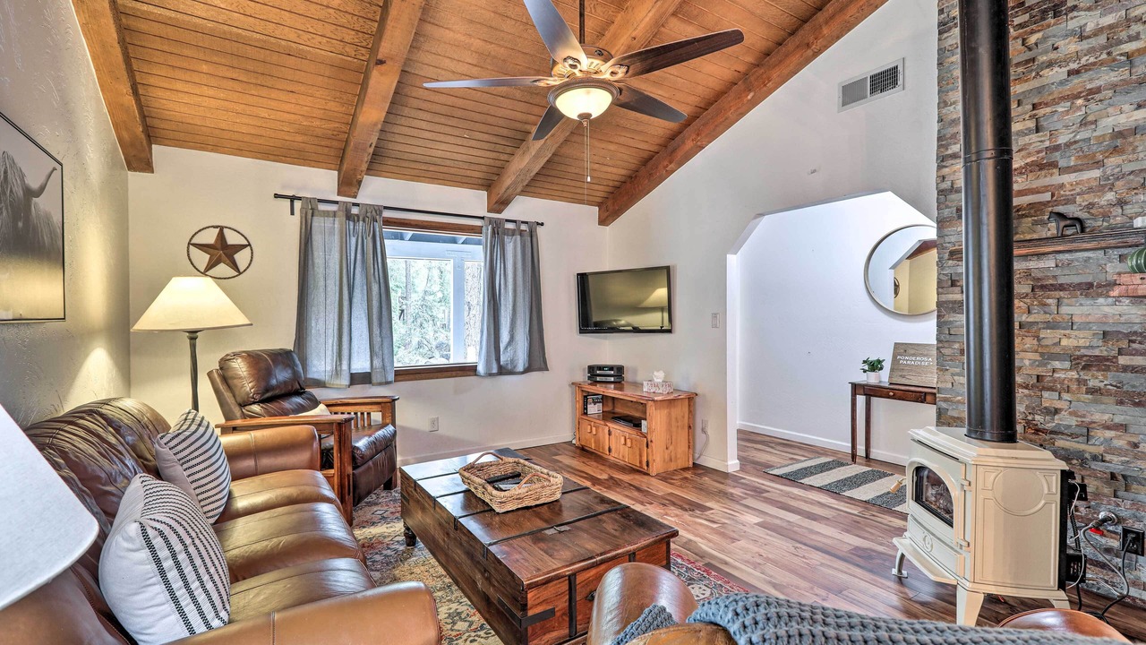 Photo of Bedroom in Munds Park