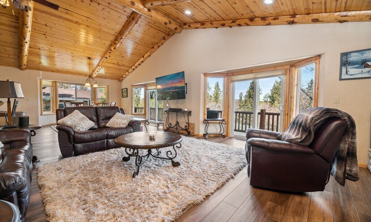 Photo of Bedroom in Upper Moonridge