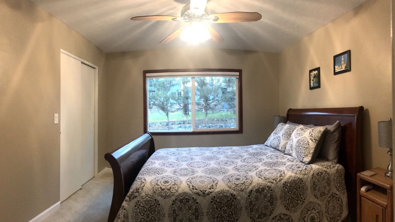 Photo of Bedroom in Mountain Club
