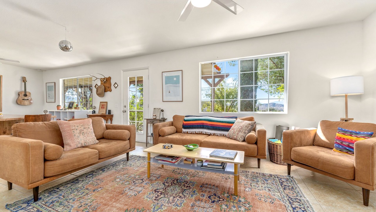 Photo of Livingroom in Morongo Valley