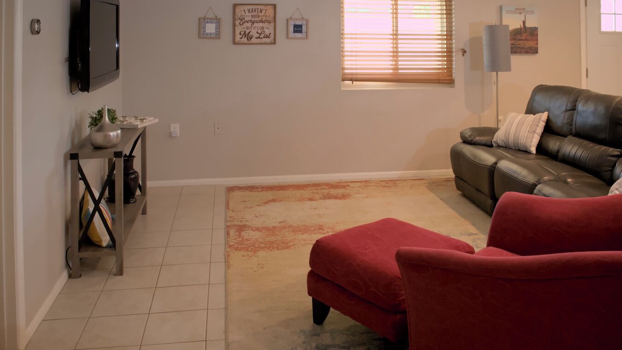 Photo of Livingroom in Paradise Valley Village