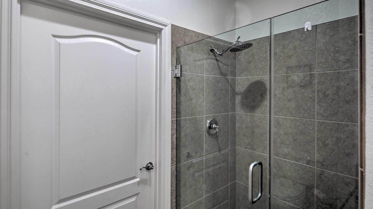 Photo of Bathroom in Sunridge Estates