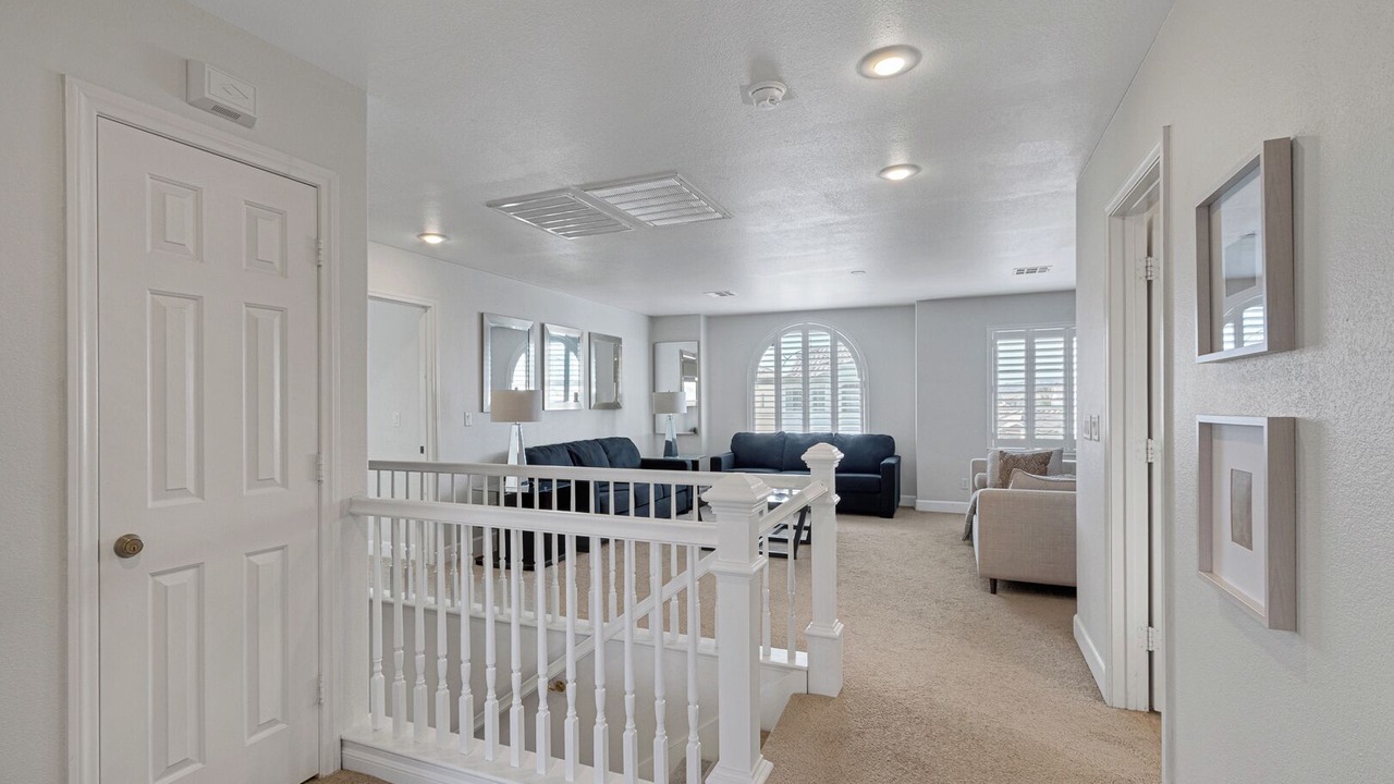 Photo of Livingroom in Spring Valley