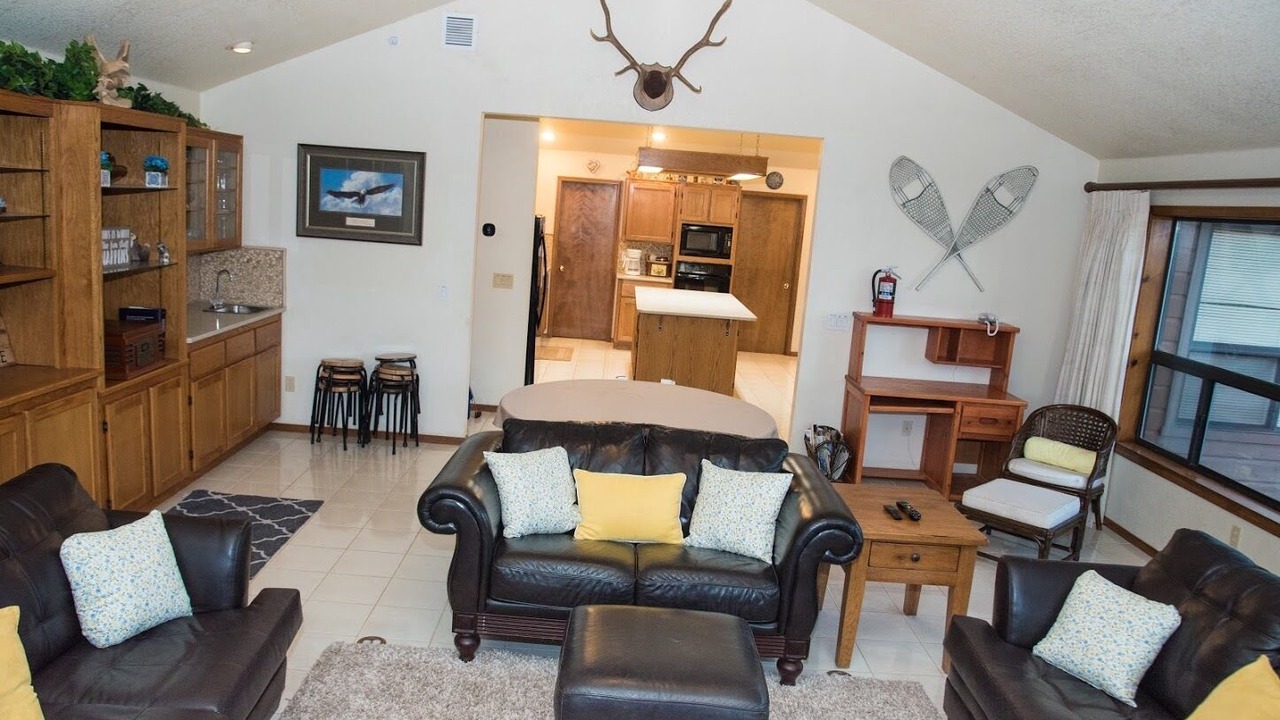 Photo of Livingroom in Strawberry