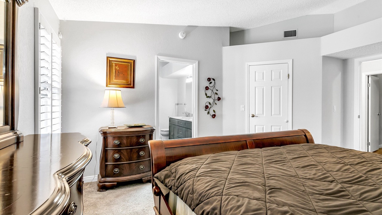 Photo of Bedroom in Green Valley