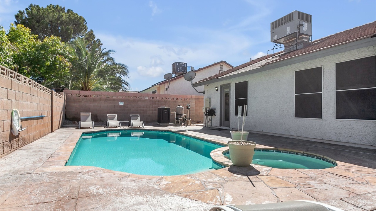 Photo of Outdoor in Green Valley