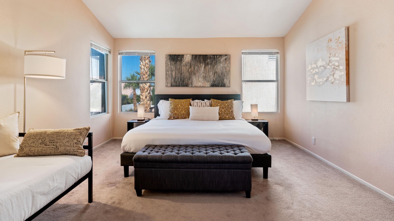 Photo of Bedroom in Green Valley