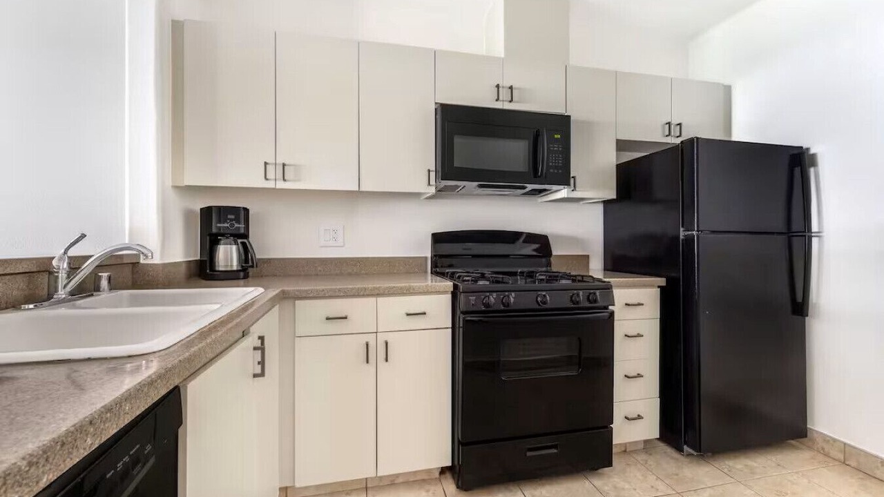 Photo of Kitchen in Canyon Corridor