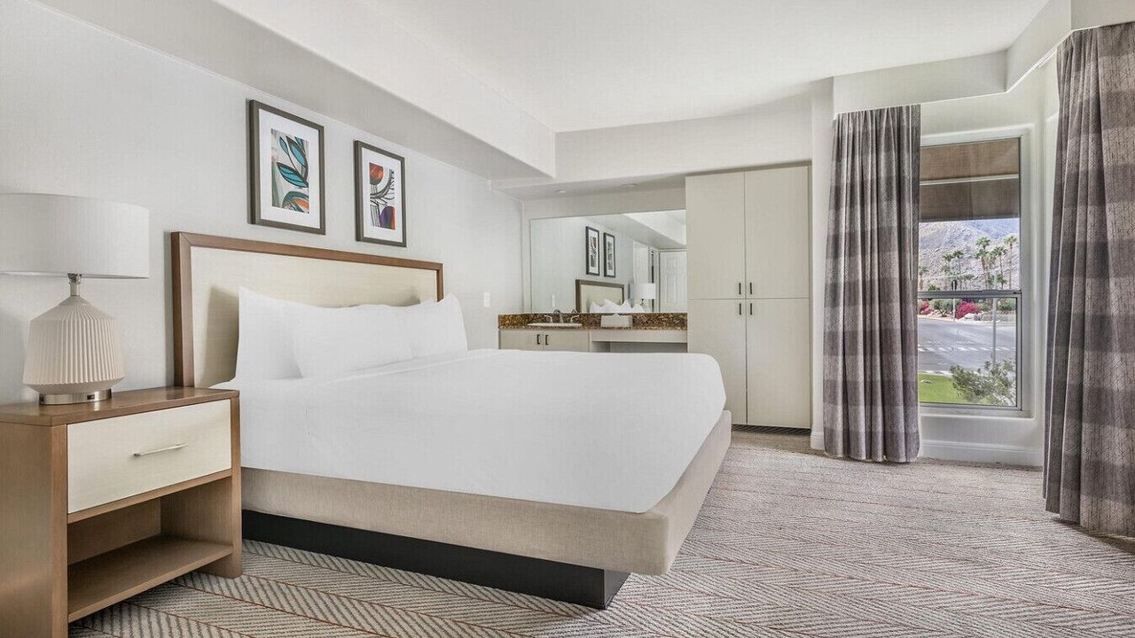 Photo of Bedroom in Canyon Corridor
