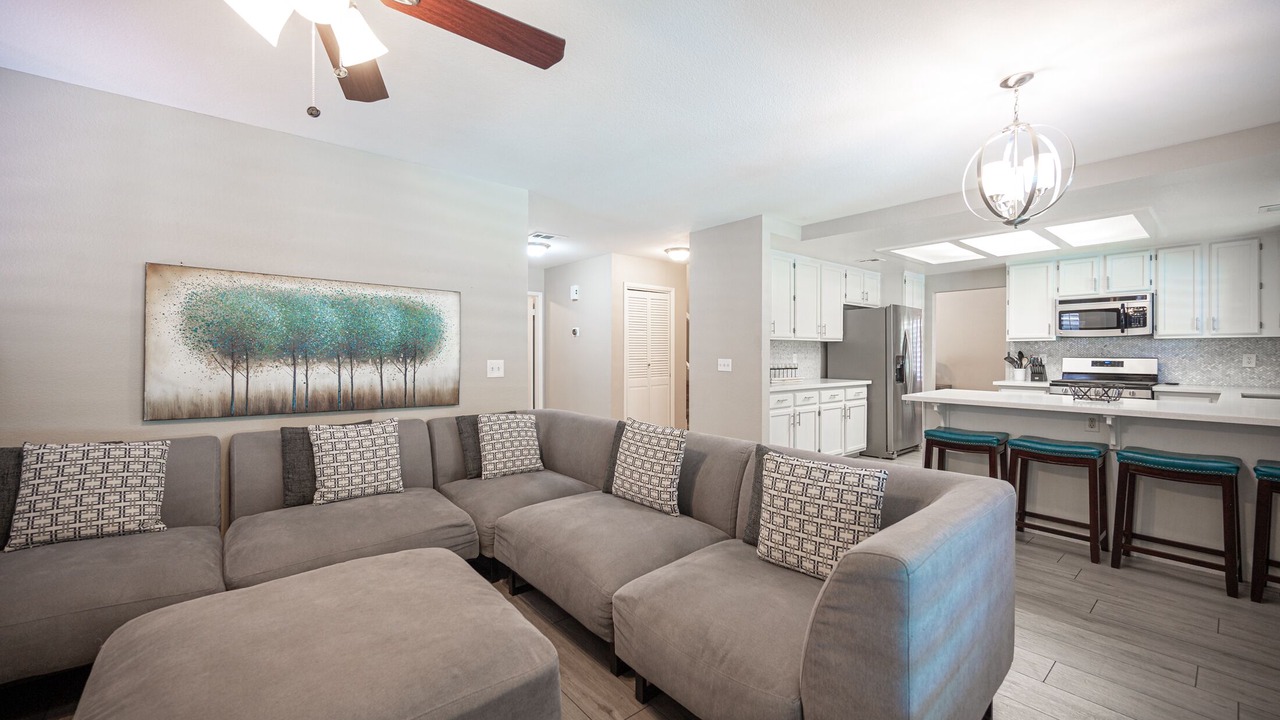 Photo of Livingroom in Green Valley