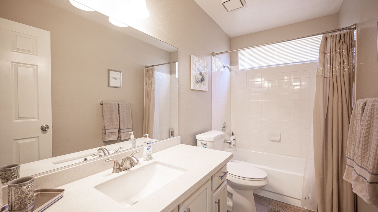 Photo of Bathroom in Green Valley